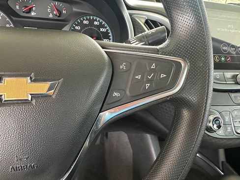 Used 2025 Chevrolet Malibu LT FWD image 21