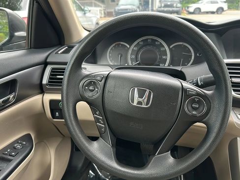 Used 2015 Honda Accord LX image 28
