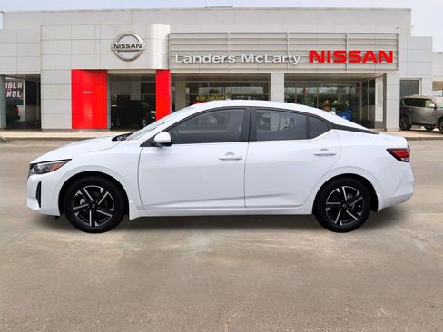 New 2025 Nissan Sentra SV w/ All-Weather Package image 6