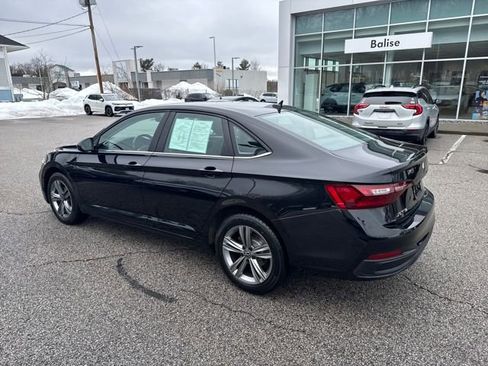 Certified 2024 Volkswagen Jetta SE image 6