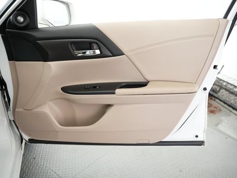 Used 2014 Honda Accord EX-L image 51