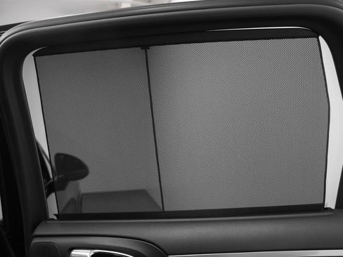 Certified 2018 Porsche Cayenne Platinum Edition image 27