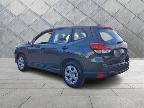 Used 2023 Subaru Forester image 5