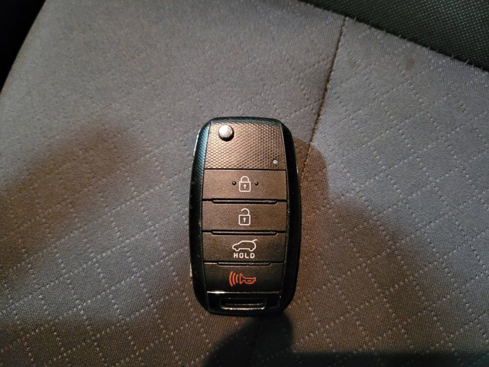 Used 2019 Kia Sorento AWD image 32