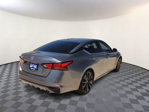 Used 2022 Nissan Altima 2.5 SR FWD image 4