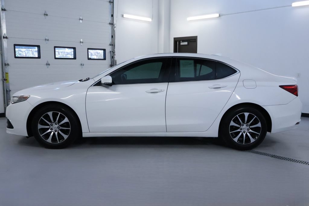 Used 2016 Acura TLX w/ Technology Package FWD image 4