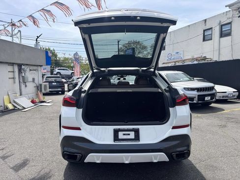 Used 2026 BMW X6 xDrive40i w/ Climate Comfort Package AWD/4WD image 8