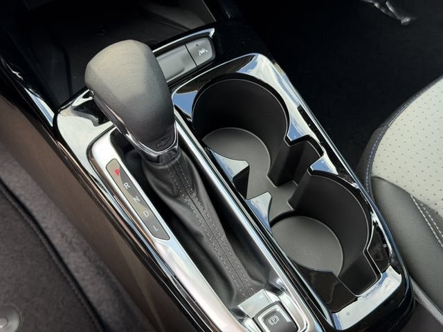 New 2026 Chevrolet Trax LT w/ Sunroof Package FWD image 29