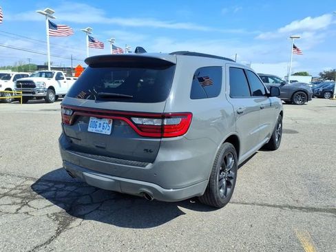 Used 2024 Dodge Durango R/T w/ Blacktop Package AWD/4WD image 5