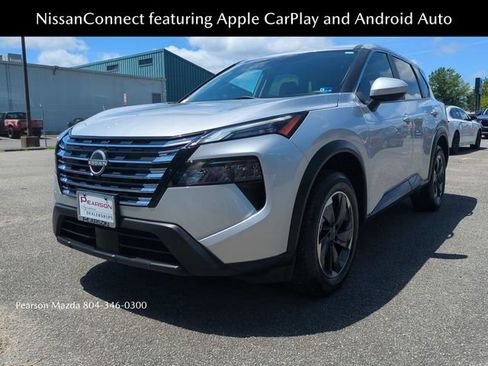 Used 2024 Nissan Rogue SV AWD/4WD image 9