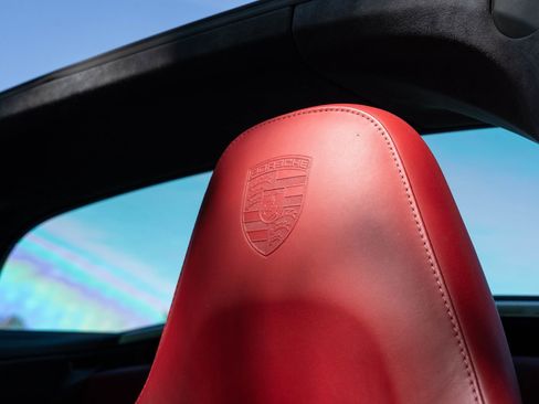 Certified 2018 Porsche 911 Targa 4 GTS image 34