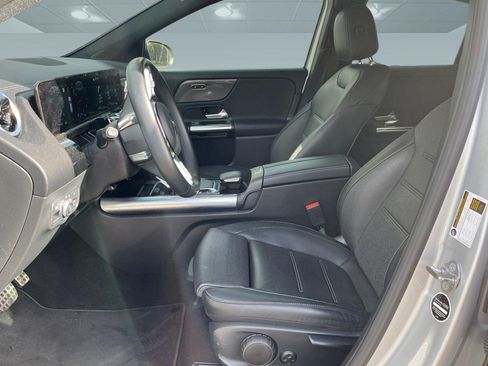 Used 2022 Mercedes-Benz GLA 250 4MATIC image 3