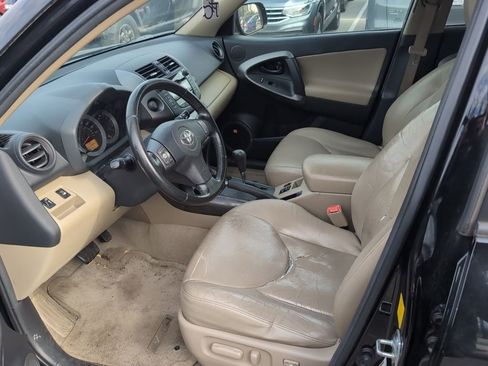 Used 2011 Toyota RAV4 Limited image 12