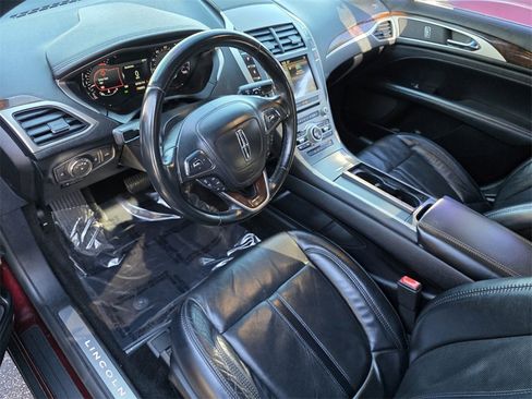 Used 2017 Lincoln MKZ Reserve image 10