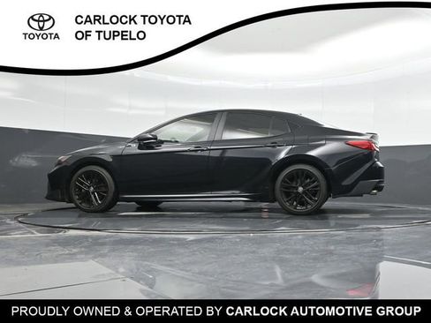 Used 2025 Toyota Camry SE w/ Convenience Package image 35