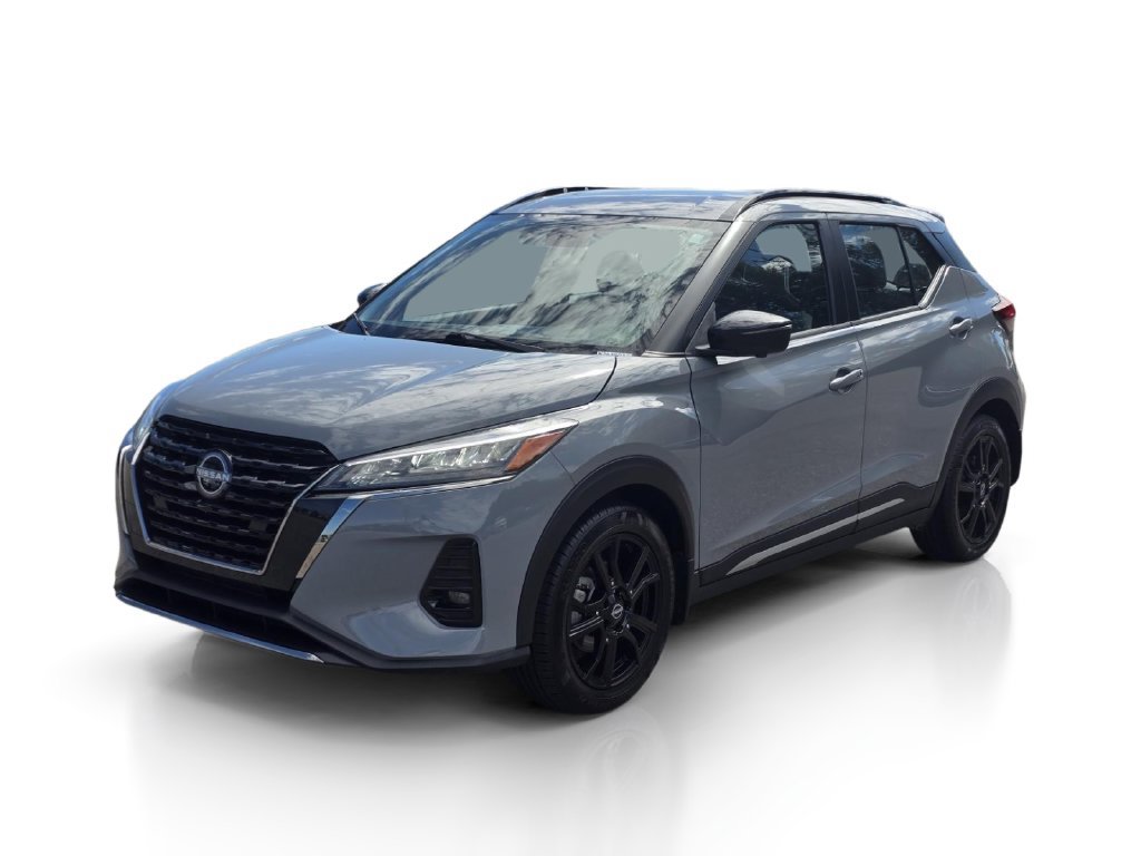 Used 2024 Nissan Kicks SR w/ SR Premium Package FWD image 1