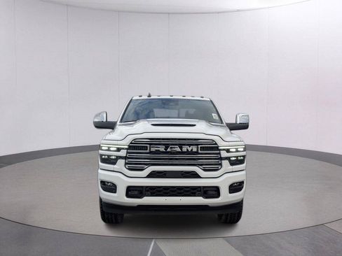 New 2026 RAM 2500 Laramie w/ Sport Appearance Package AWD/4WD image 9