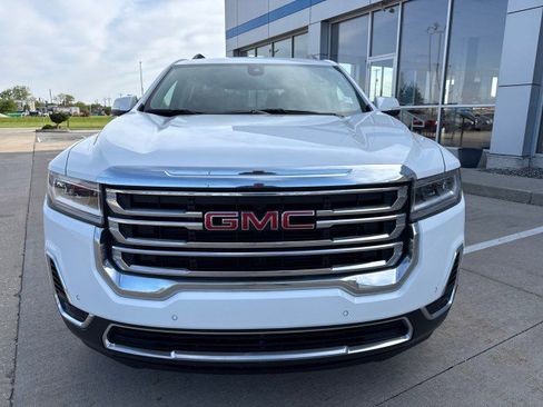 Used 2023 GMC Acadia SLE w/ Driver Convenience Package FWD image 8