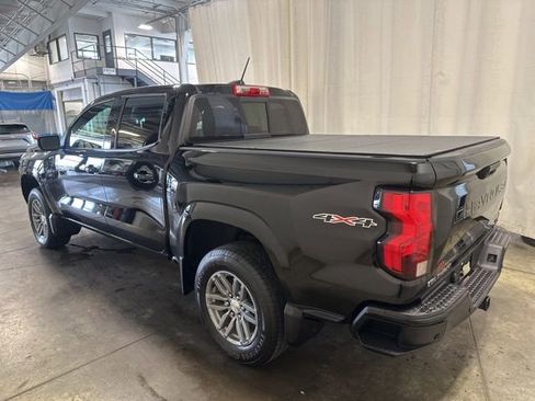 Used 2023 Chevrolet Colorado LT w/ LT Convenience Package II AWD/4WD image 7