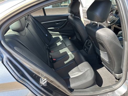 Used 2018 BMW 330i Sedan image 16