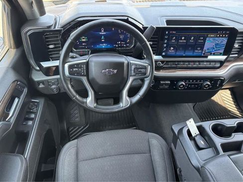 Used 2026 Chevrolet Silverado 1500 RST AWD/4WD image 17