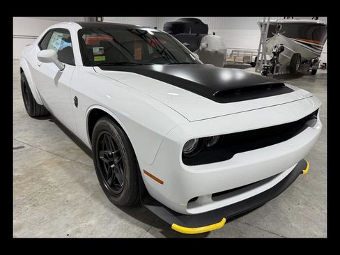 Used 2023 Dodge Challenger SRT Hellcat Redeye image 1