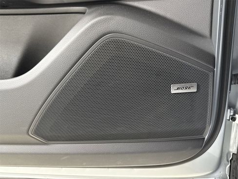 Certified 2025 Porsche Cayenne image 34