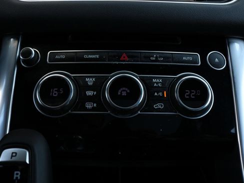 Used 2015 Land Rover Range Rover Sport Supercharged AWD/4WD image 32