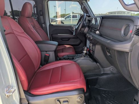Used 2024 Jeep Wrangler Unlimited Rubicon 392 AWD/4WD image 21