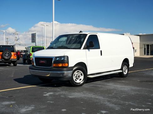 Used 2024 GMC Savana 2500 w/ Driver Convenience Package image 6