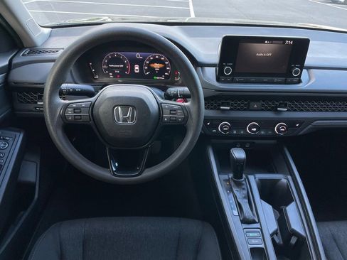 Certified 2025 Honda Accord SE image 11