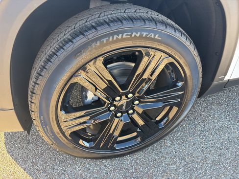 New 2026 GMC Acadia Elevation w/ Black Edition AWD/4WD image 23