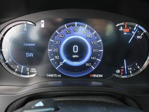 Used 2016 Cadillac Escalade Premium AWD/4WD image 25