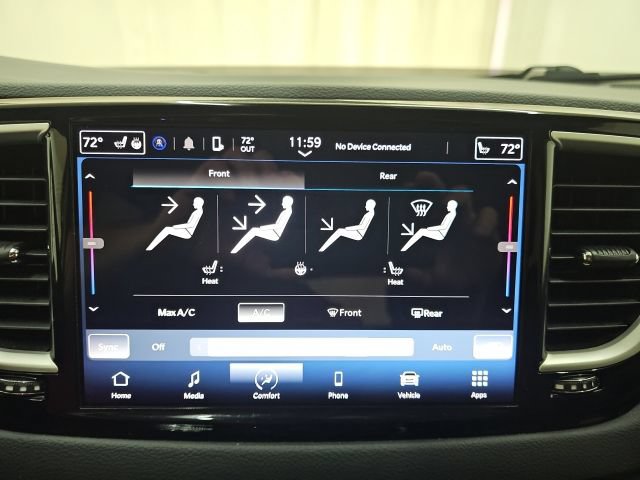 Used 2023 Chrysler Pacifica Touring-L FWD image 8