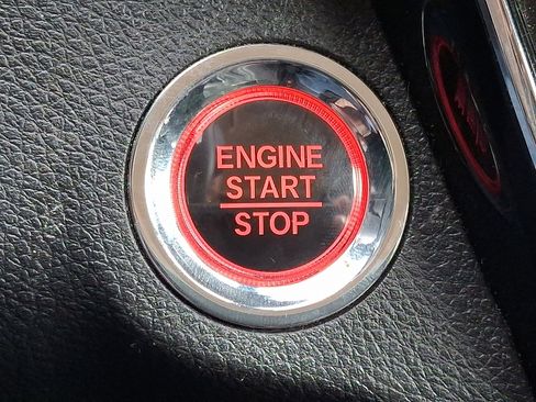 Used 2021 Honda HR-V Touring image 24