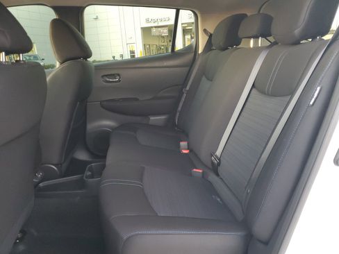 Certified 2024 Nissan Leaf SV Plus image 16