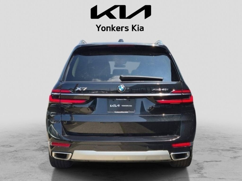 Used 2025 BMW X7 xDrive40i AWD/4WD image 7
