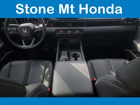 Used 2025 Honda Pilot EX-L image 16