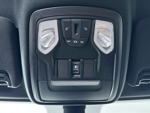 Used 2021 RAM 2500 Power Wagon image 32