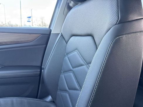 New 2026 Volkswagen Atlas SE AWD/4WD image 38