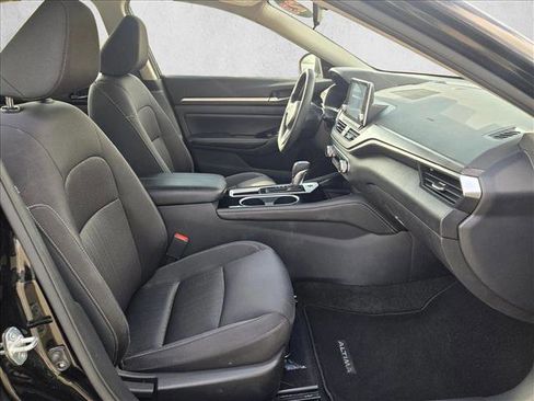 Used 2023 Nissan Altima 2.5 SV FWD image 18