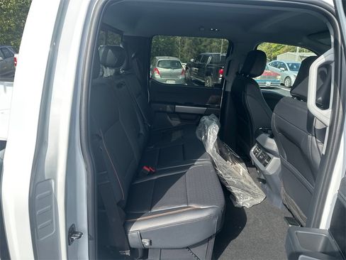 New 2026 Ford F250 Lariat w/ Lariat Premium Package image 14