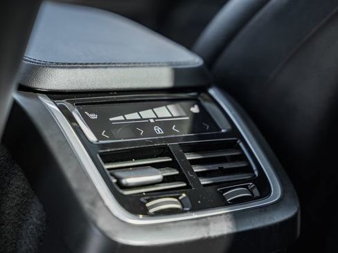 Certified 2023 Volvo XC90 B6 Plus w/ Protection Package Premier image 32