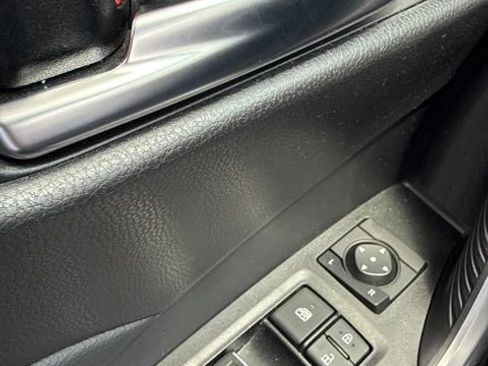 Used 2025 Toyota RAV4 XLE w/ Convenience Package FWD image 13