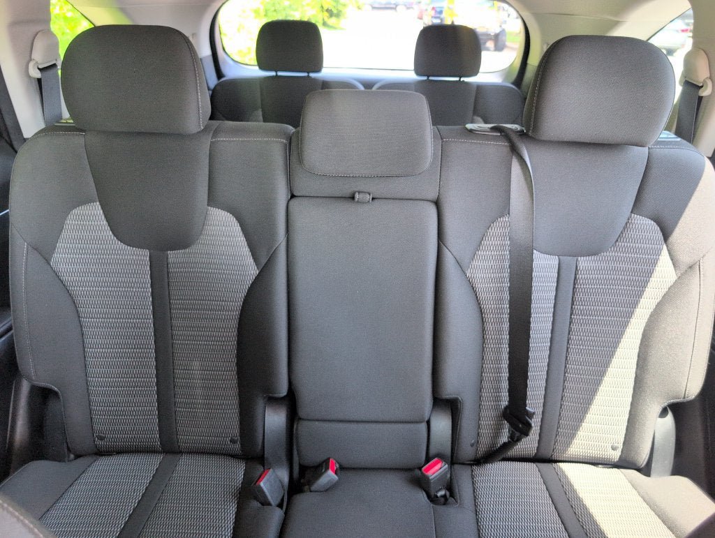 Used 2023 Kia Sorento LX FWD image 30