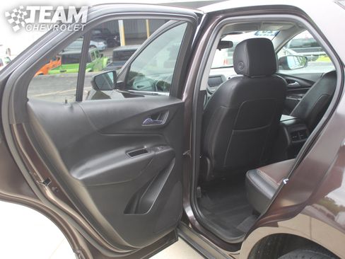 Used 2020 Chevrolet Equinox LT FWD image 20