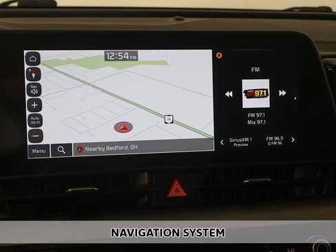 Used 2024 Kia Sportage EX AWD/4WD image 3