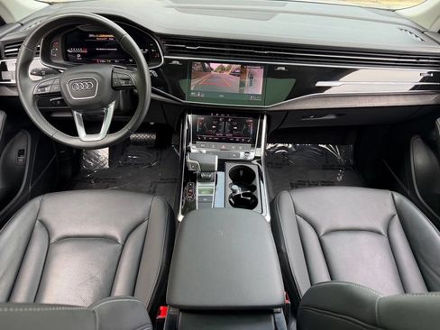 Used 2023 Audi Q8 Premium Plus w/ Premium Plus Package AWD/4WD image 40