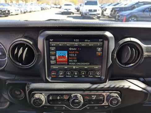 Used 2021 Jeep Gladiator Overland AWD/4WD image 20
