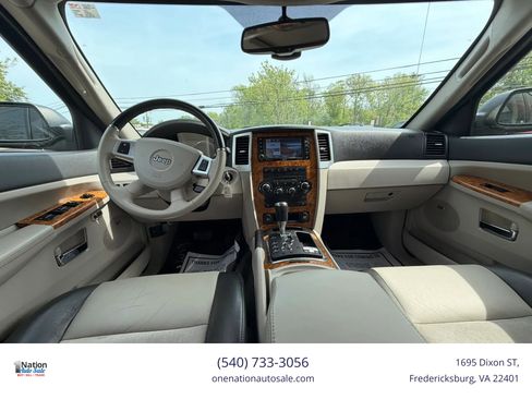 Used 2010 Jeep Grand Cherokee Limited image 9
